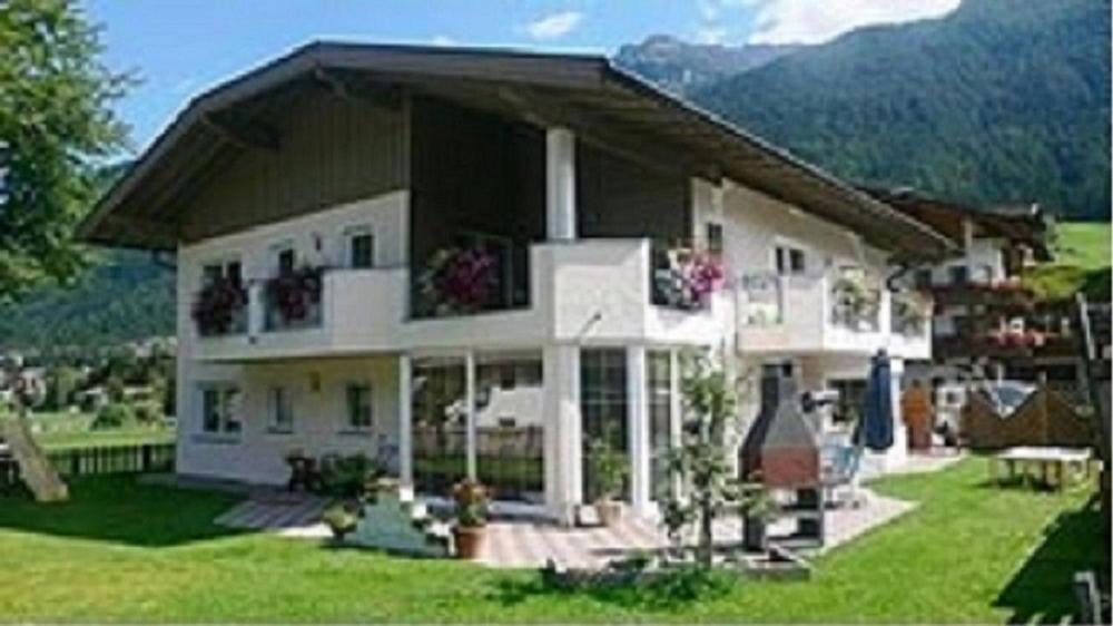 Landhaus Julian Neustift im Stubaital Exterior foto